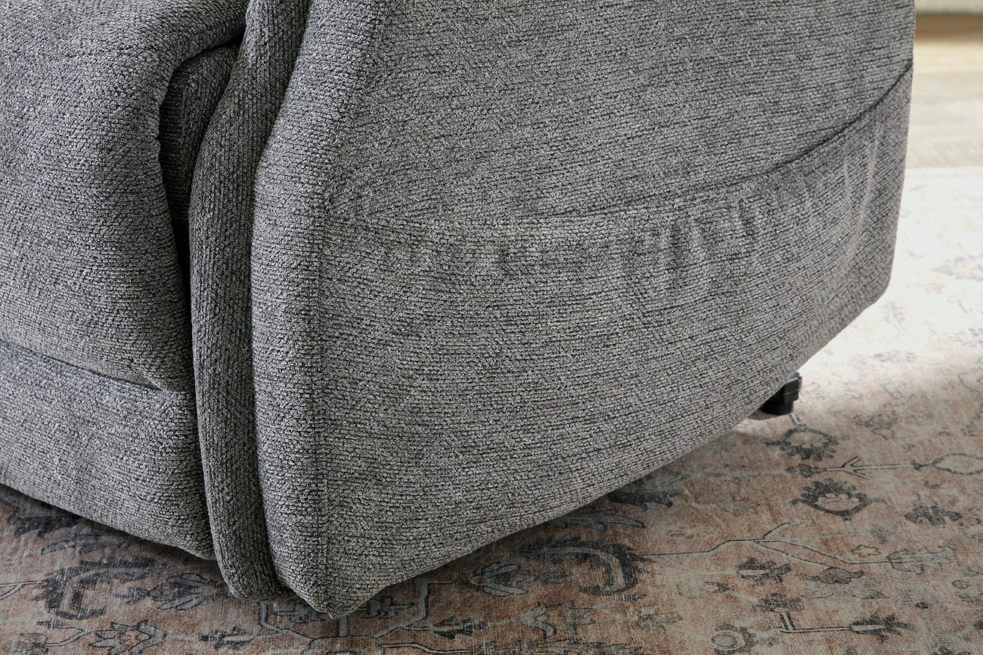 Balboa Lift Chair Dark Gray